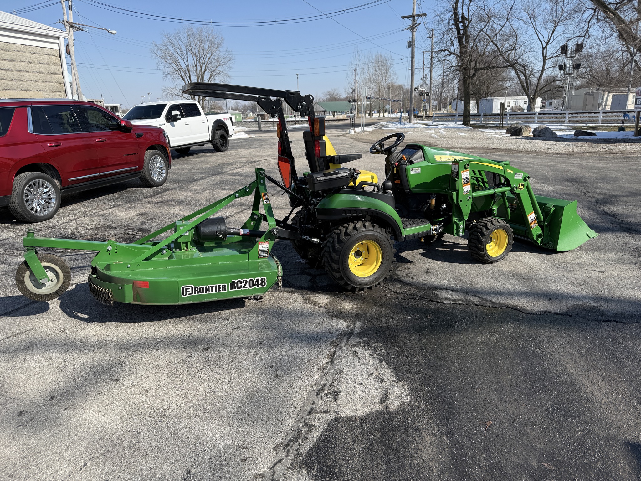 2019 John Deere 1025R Image 10