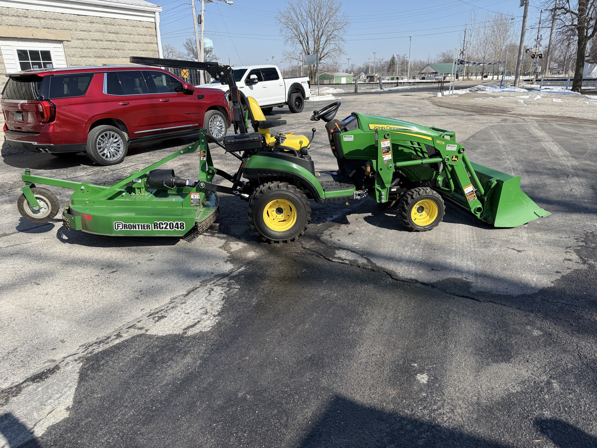 2019 John Deere 1025R Image 11
