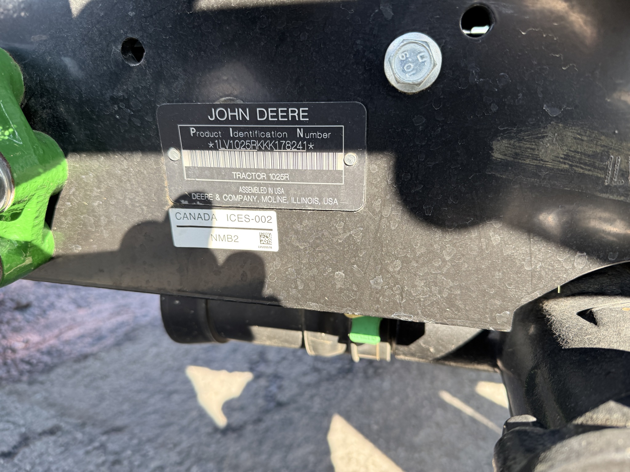 2019 John Deere 1025R Image 16