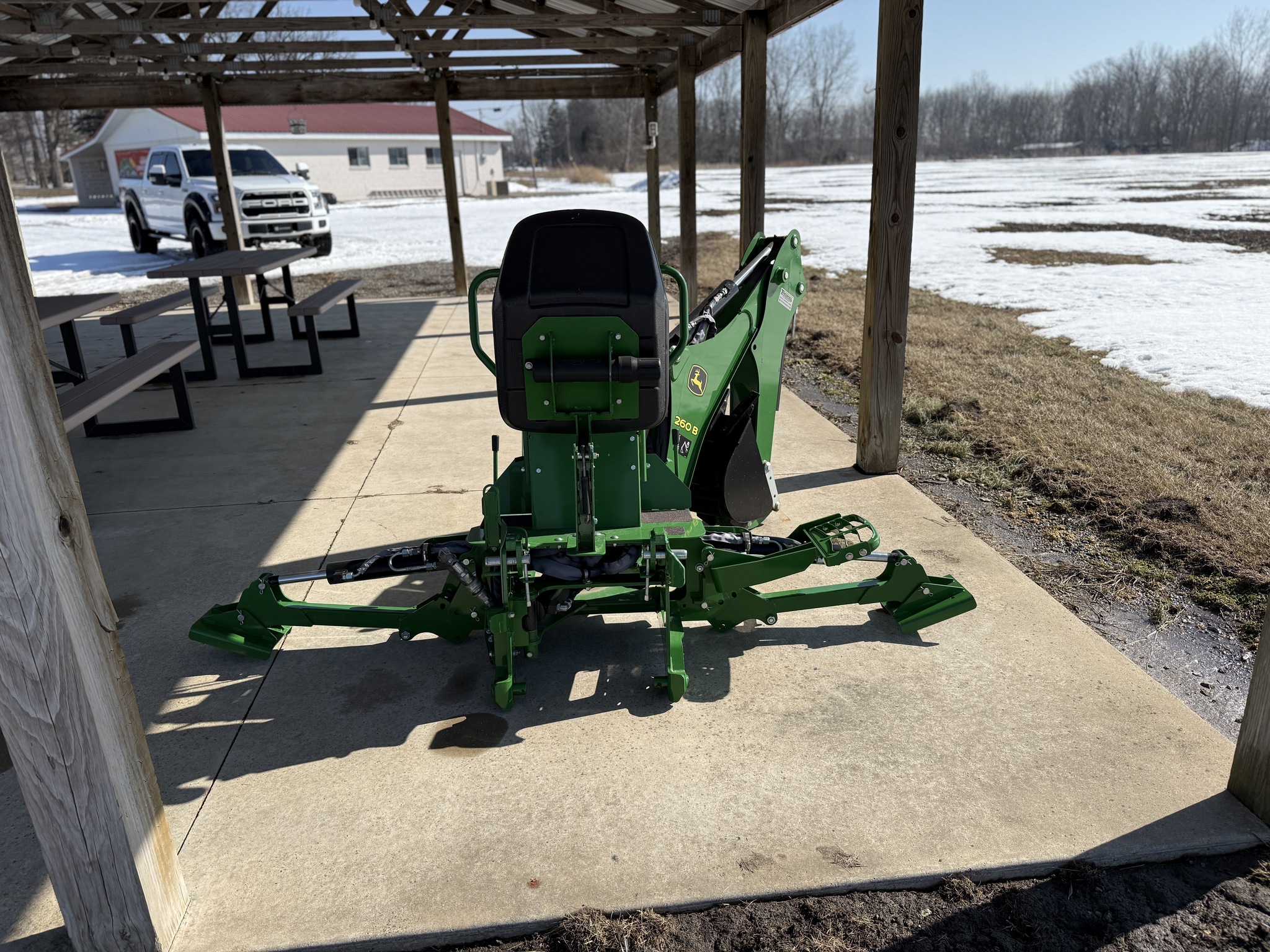 2019 John Deere 1025R Image 18