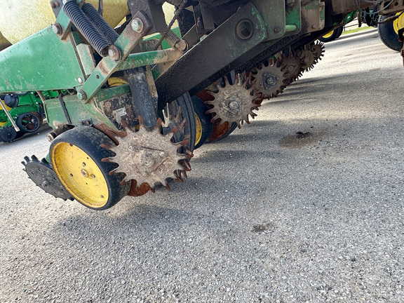 1985 John-Deere 7000