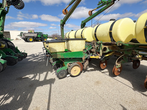 1985 John-Deere 7000