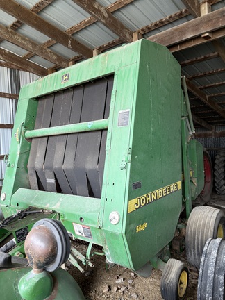 1997 John-Deere 566