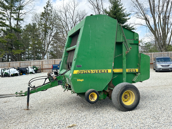 1997 John-Deere 566