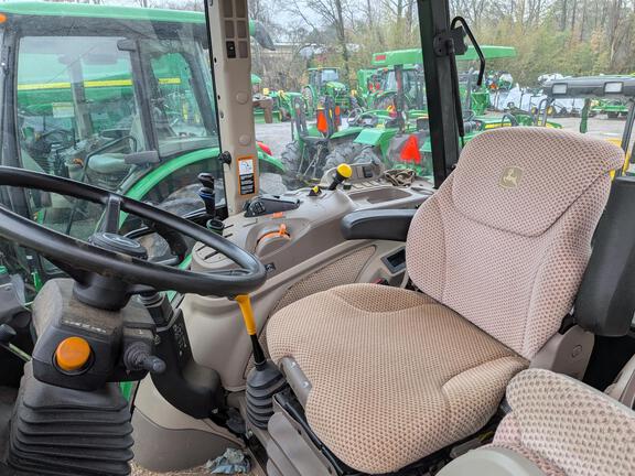 2023 John Deere 5125M