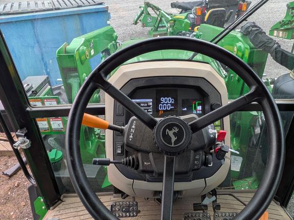 2023 John Deere 5125M