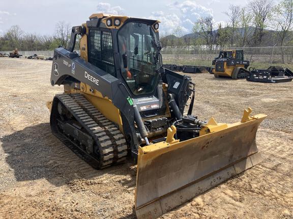 Photo of a 2024 John Deere 333 P