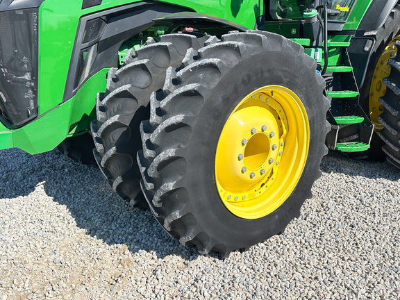 2020 John-Deere 8R 340