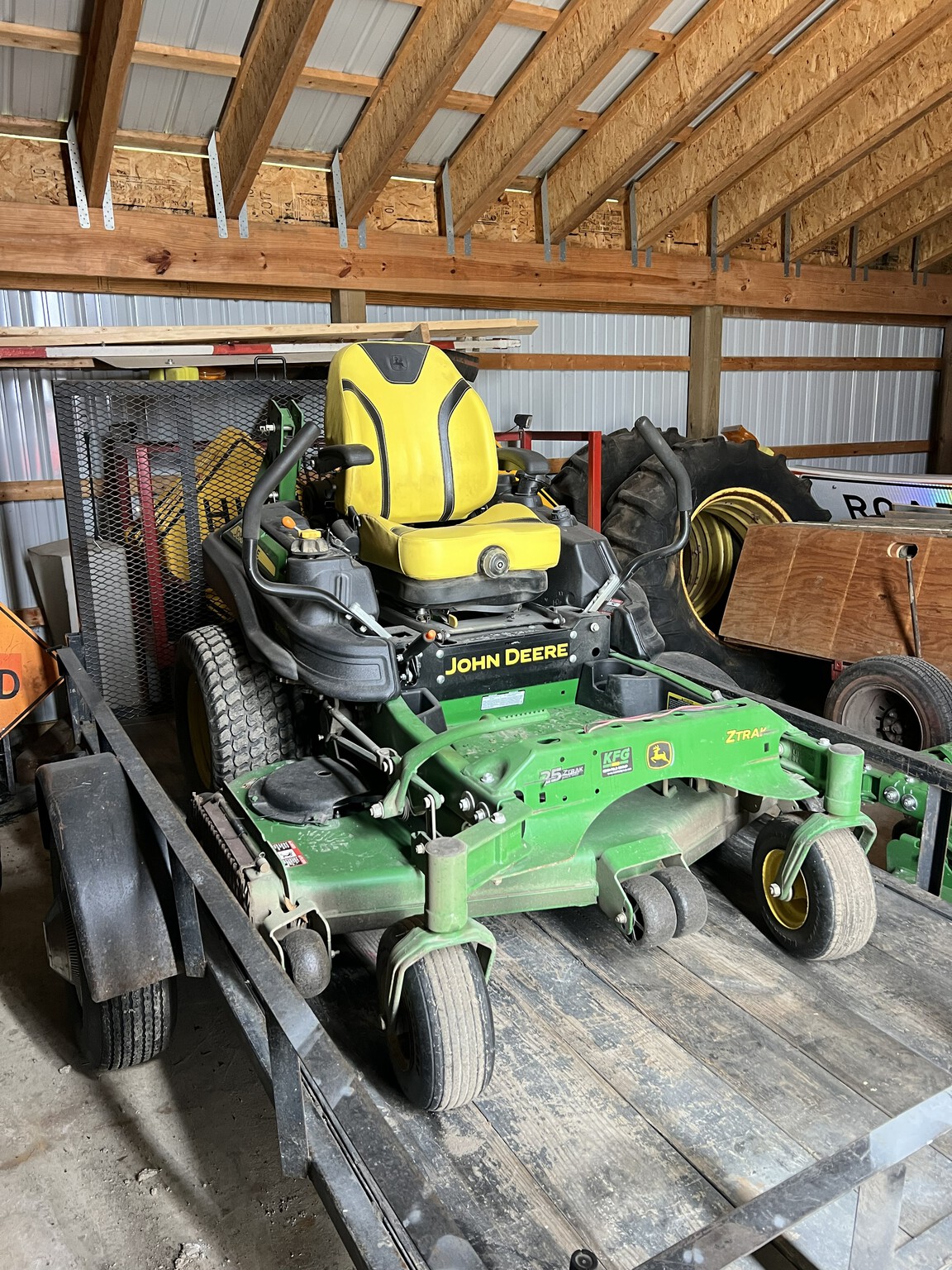 2022 John Deere Z930M Image 1