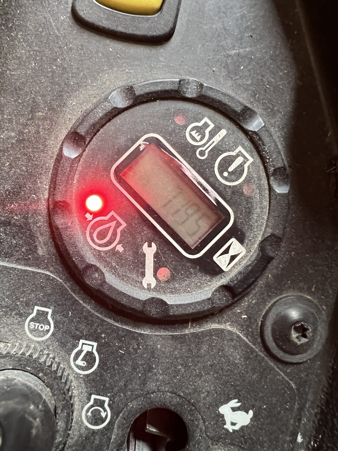 2022 John Deere Z930M Image 5