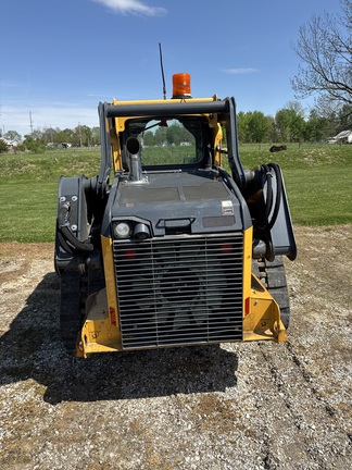  John-Deere 325G