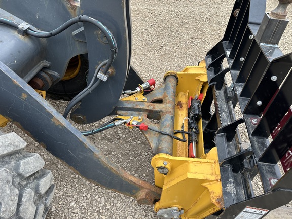 2019 John Deere 204L - Photo18