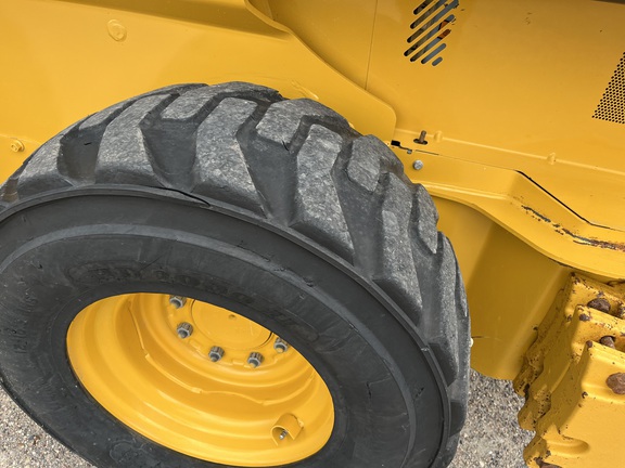 2021 John Deere 324G - Photo16