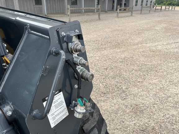 2021 John Deere 324G - Photo23
