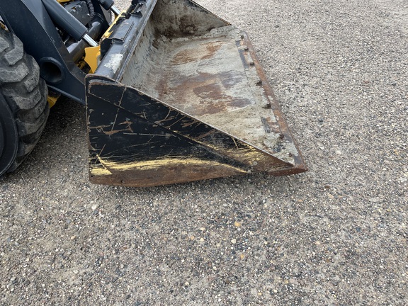 2021 John Deere 324G - Photo25