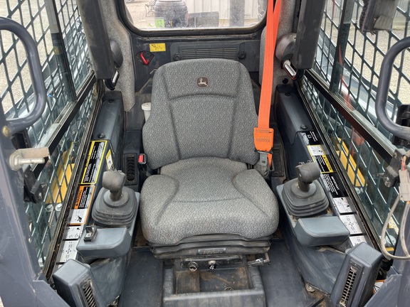2021 John Deere 324G - Photo32