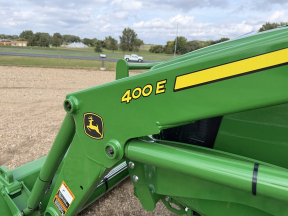 2026 John Deere 4066M - Photo15
