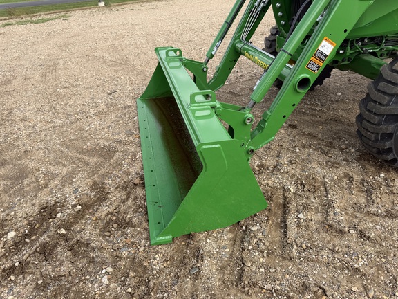 2026 John Deere 4066M - Photo18
