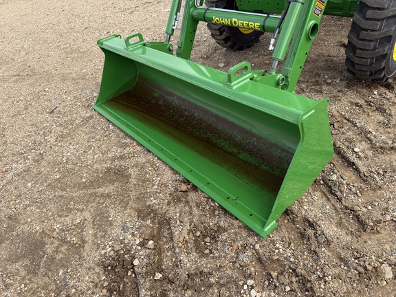 2026 John Deere 4066M - Photo19