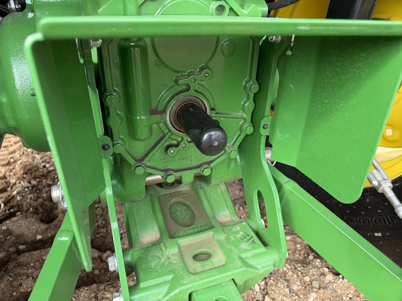 2026 John Deere 4066M - Photo23