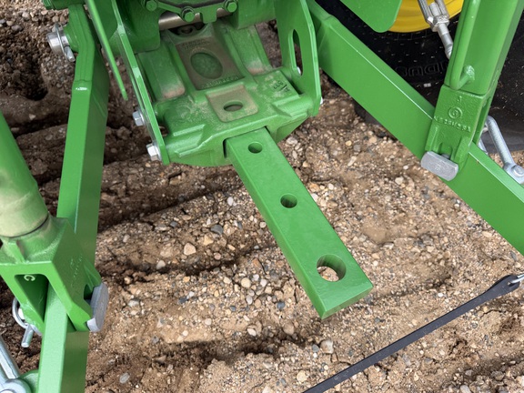 2026 John Deere 4066M - Photo24