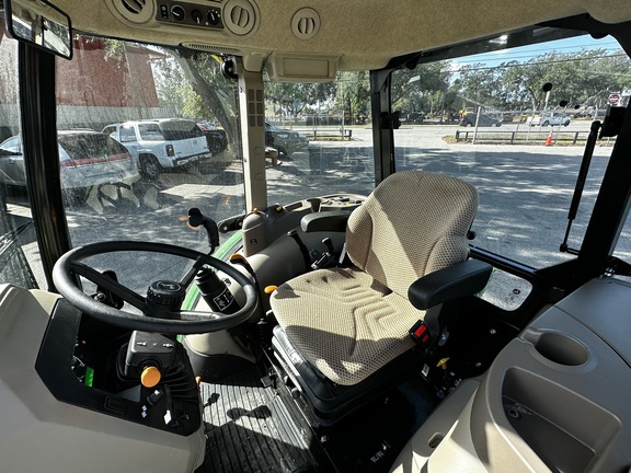 2025 John Deere 5075E-9