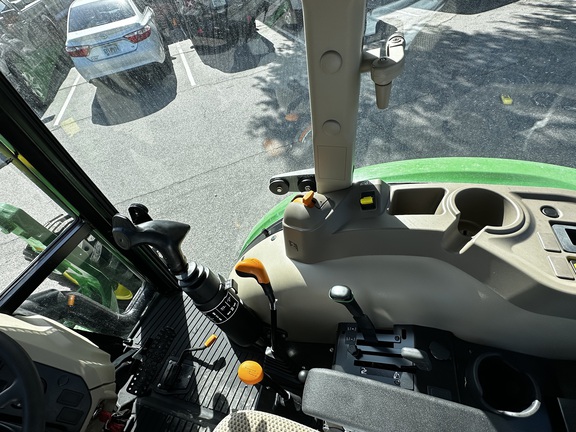 2025 John Deere 5075E-8