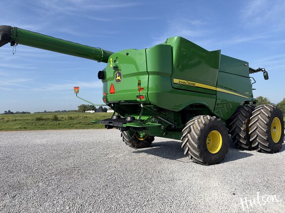 Photo of 2023 John Deere S780