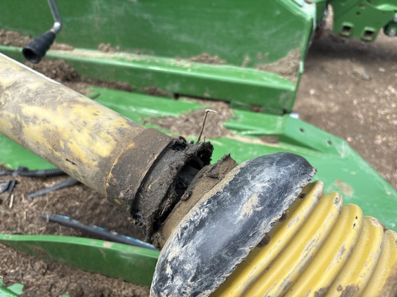 Used 2025 John Deere FC15R Rotary Cutters: Medium Duty at Horizon Ag & Turf in Vermilion, AB - Photo10