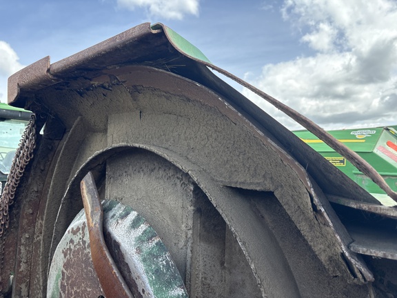 Used 2025 John Deere FC15R Rotary Cutters: Medium Duty at Horizon Ag & Turf in Vermilion, AB - Photo21