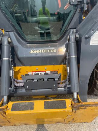 2023 John Deere 324G