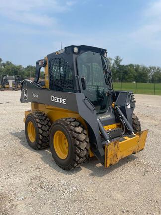 2023 John Deere 324G