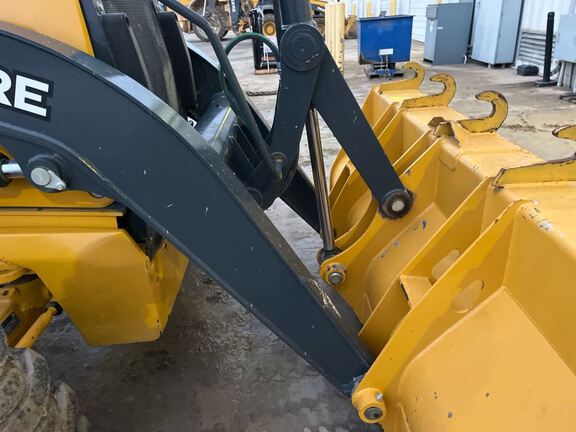 2023 John Deere 410P
