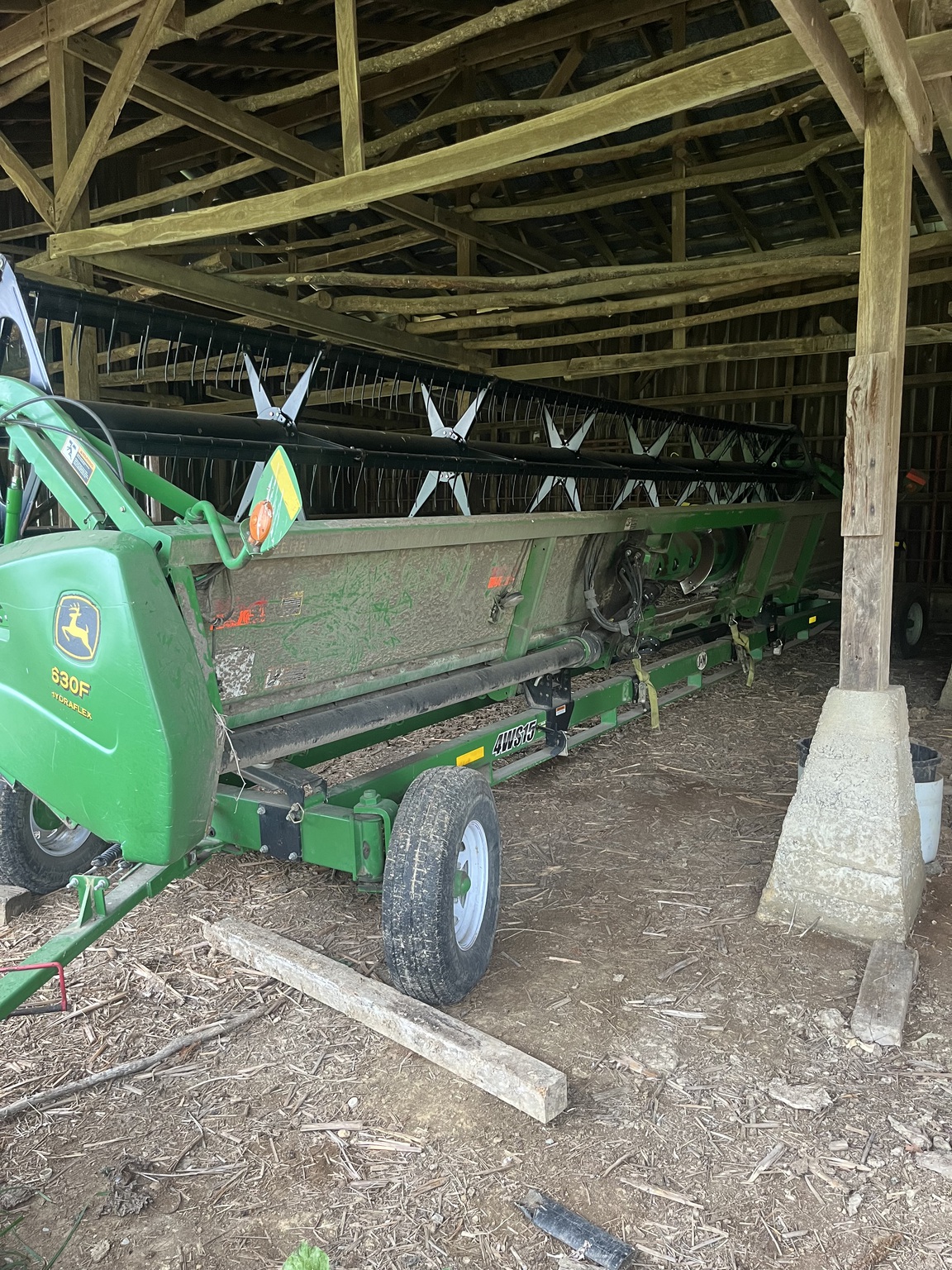 Used 2005 John Deere 630F Combine Platforms at Koenig Equipment in Oxford, OH - PhotoXL7