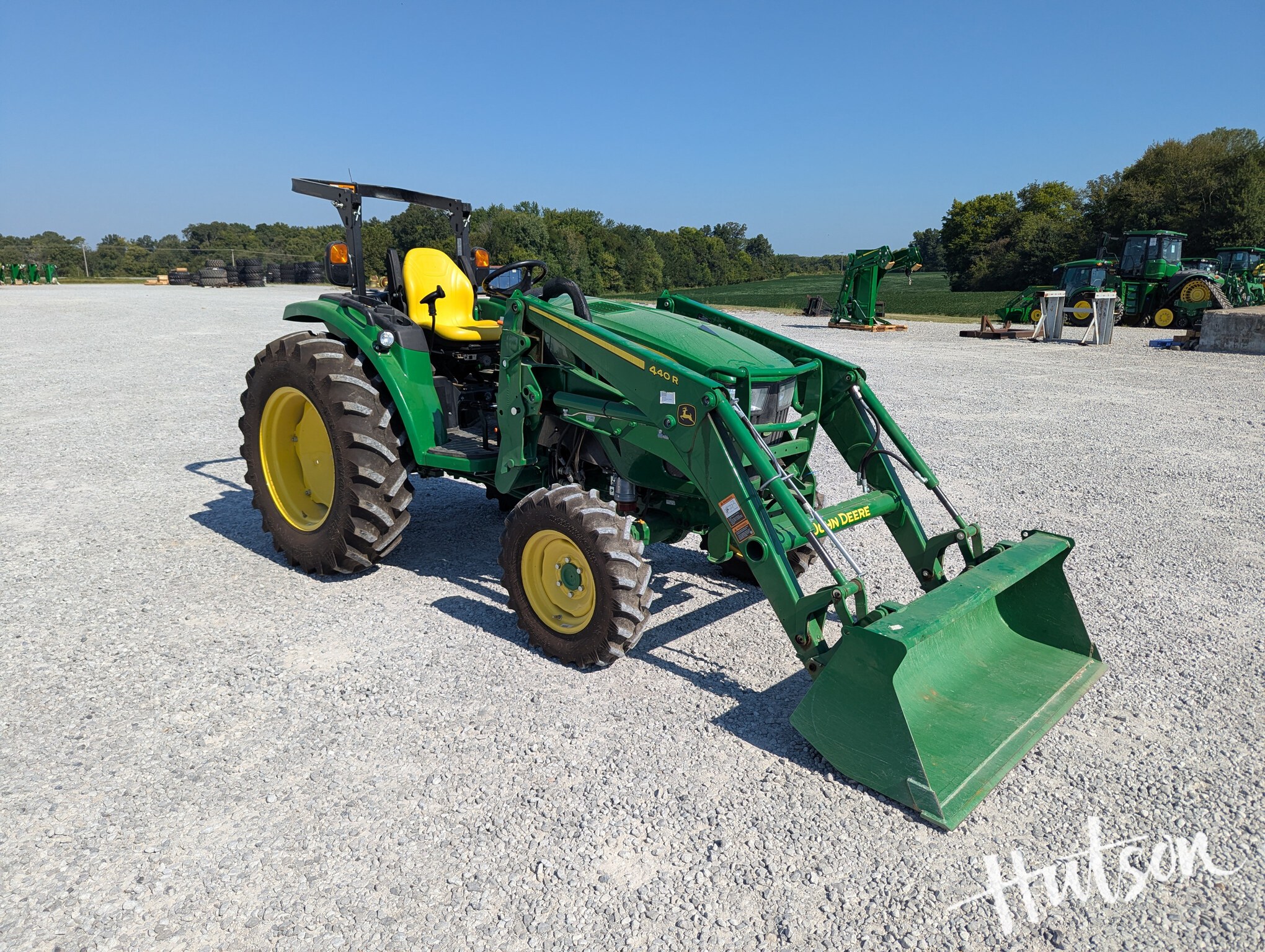 2022 John Deere 4052R