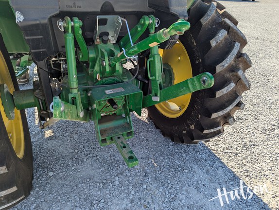Photo of 2022 John Deere 4052R