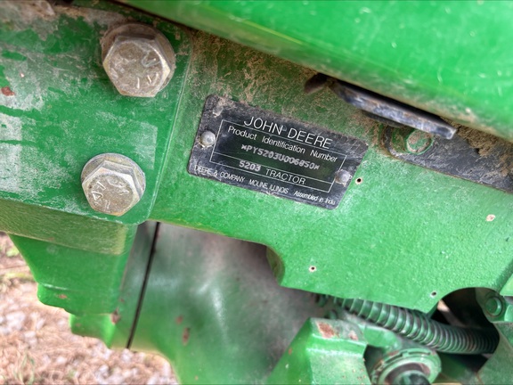 2008 John-Deere 5203
