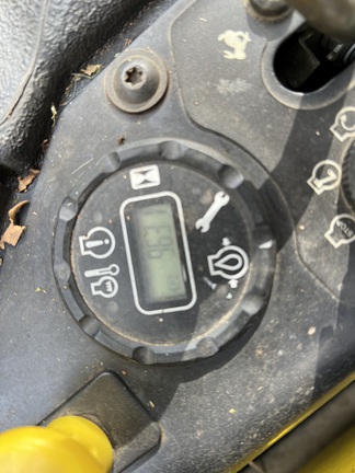 Used 2012 John Deere Z930M Zero Turn Mowers at Koenig Equipment in Urbana, OH - Photo8