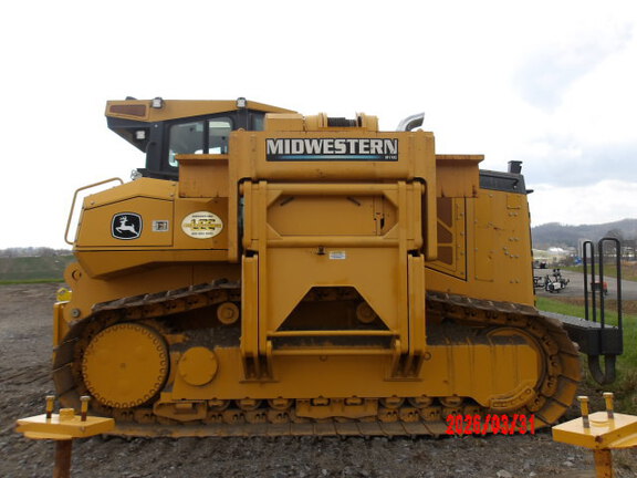 Photo of a 2017 John Deere 1050K