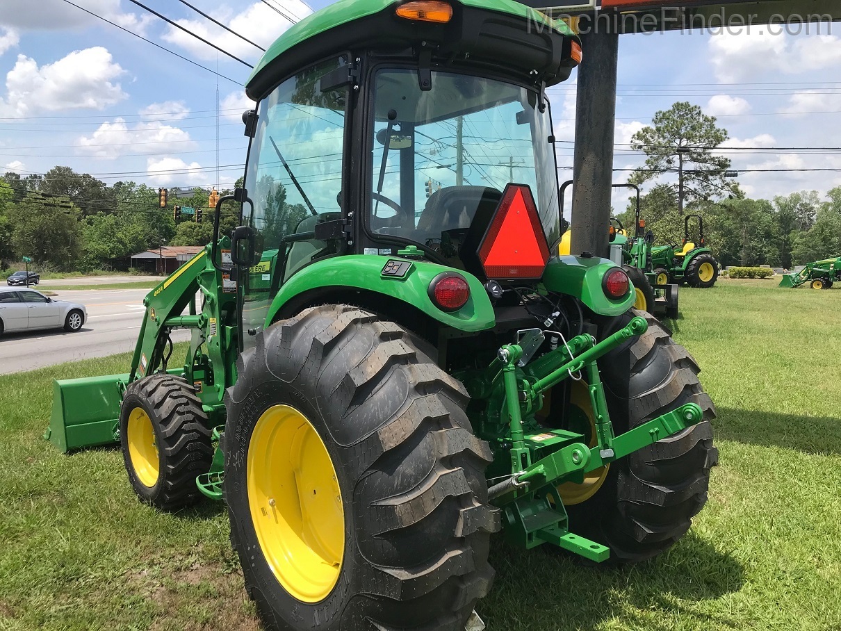 2021 John Deere 4052R Image 4