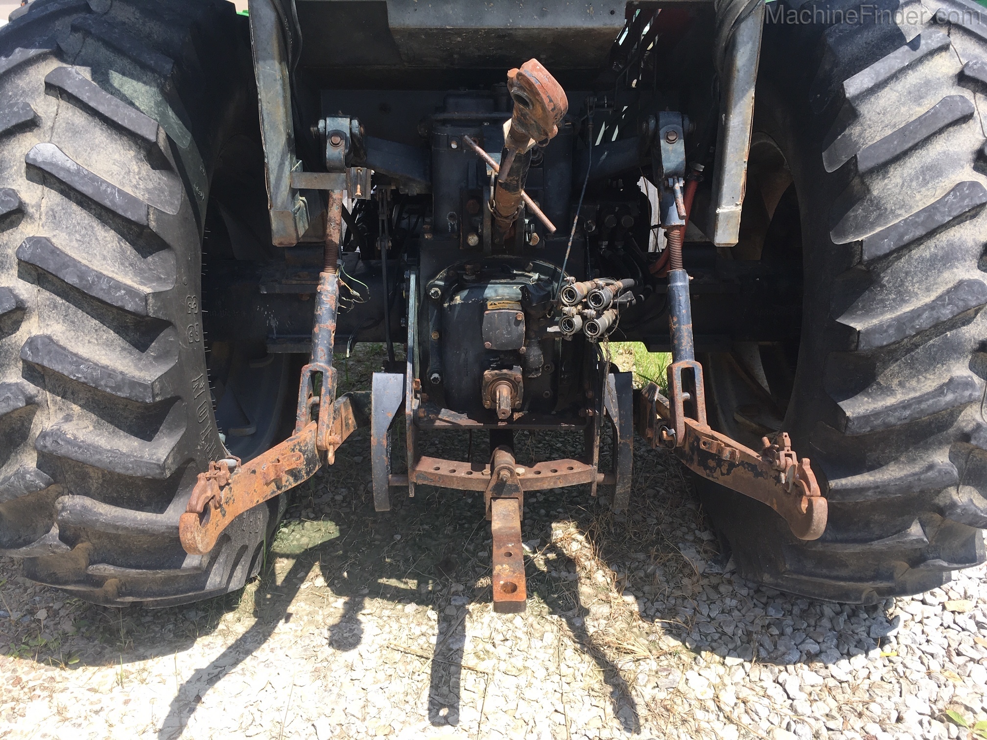 1977 White 2-105 Image 7