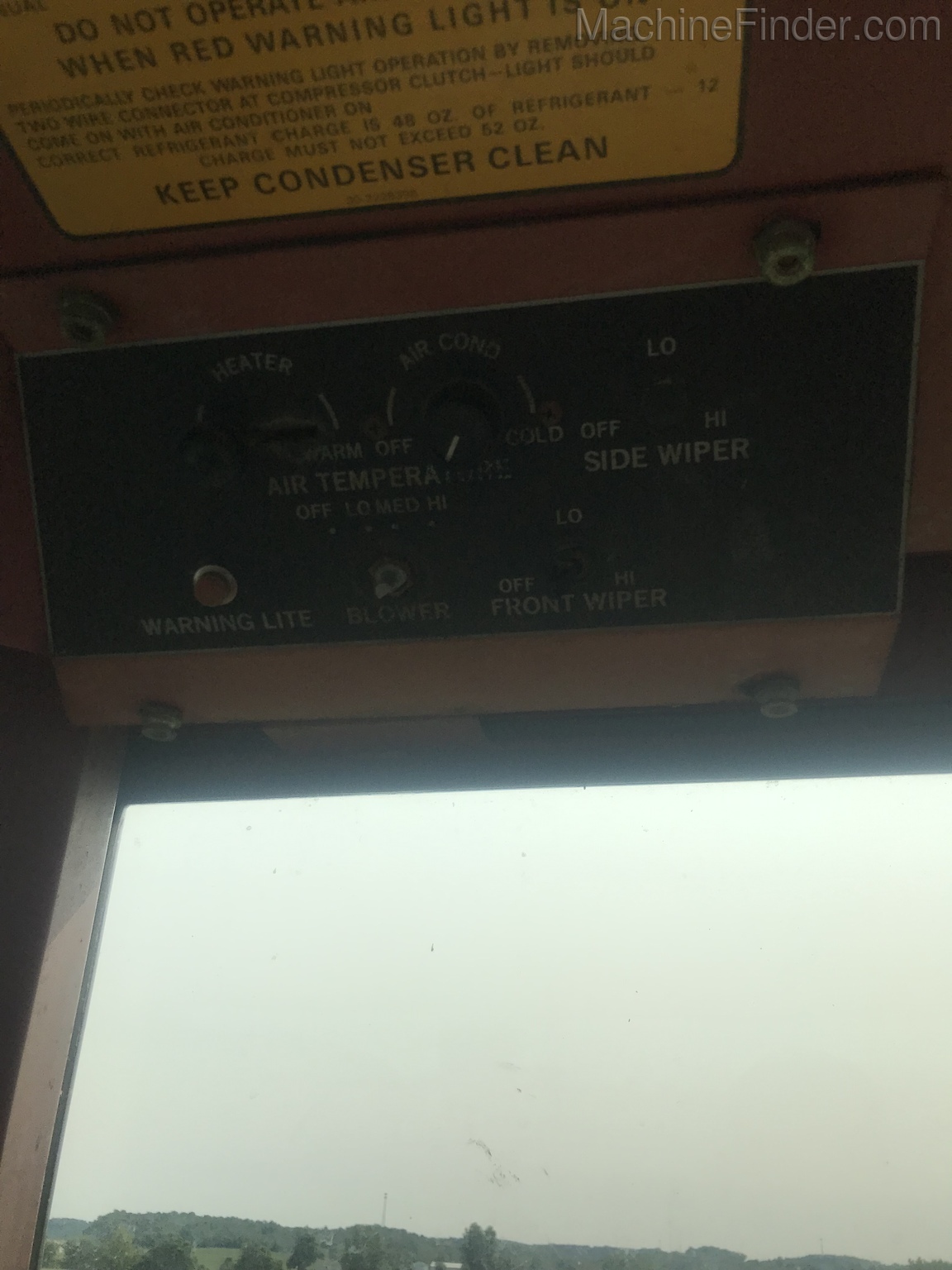 1977 White 2-105 Image 10