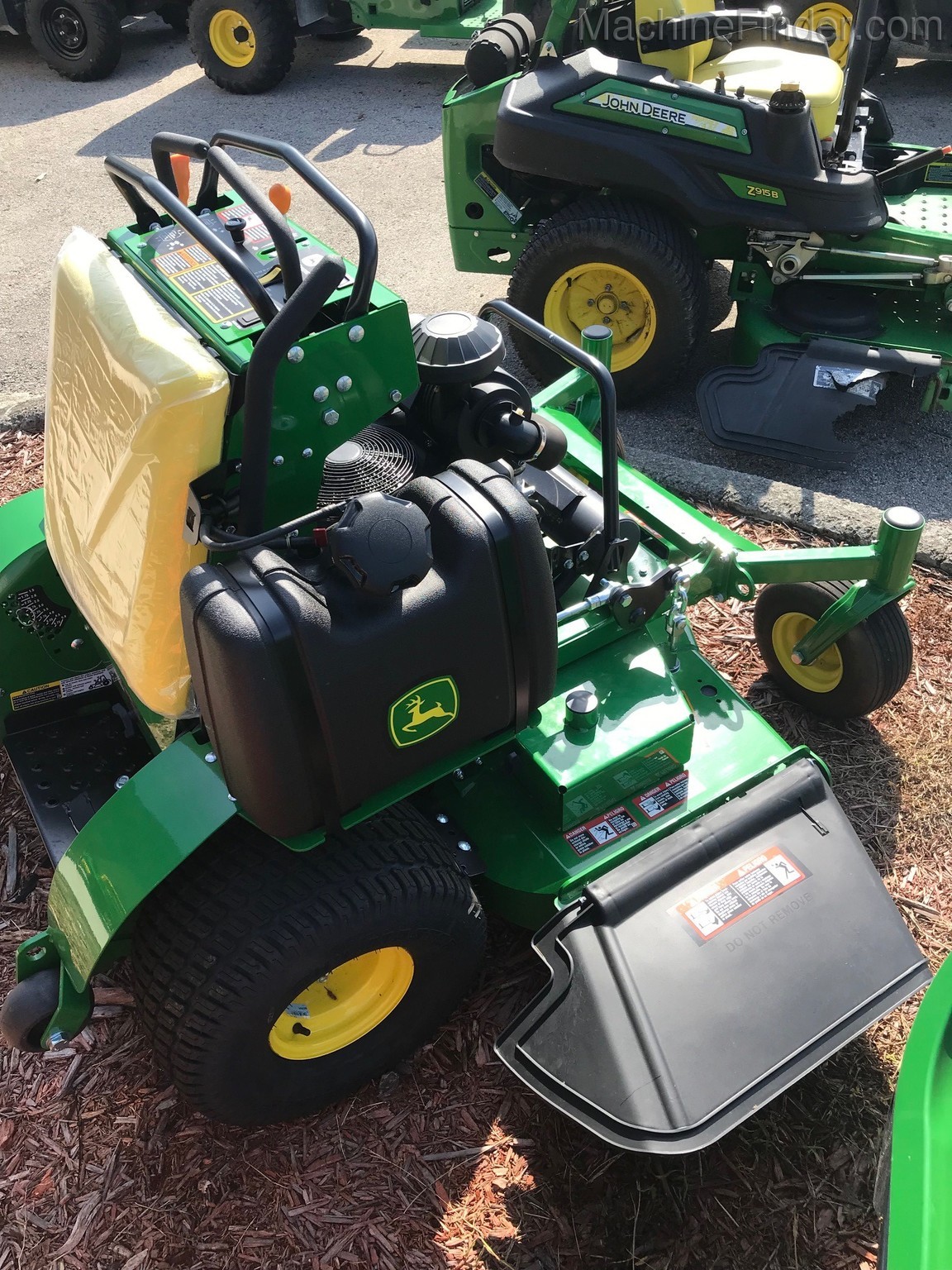 2021 John Deere 652R Image 4