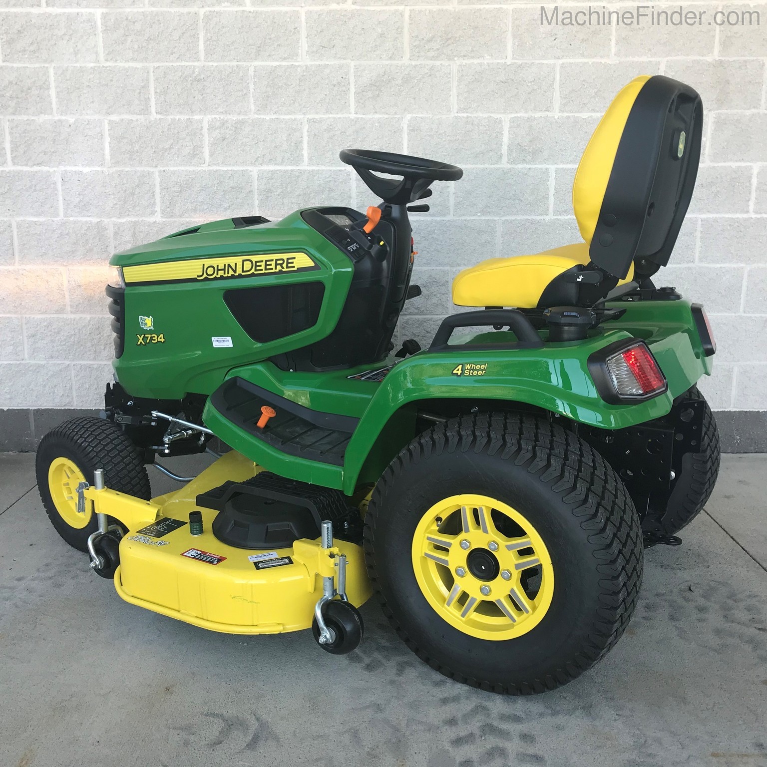 2019 John Deere X734 Image 4