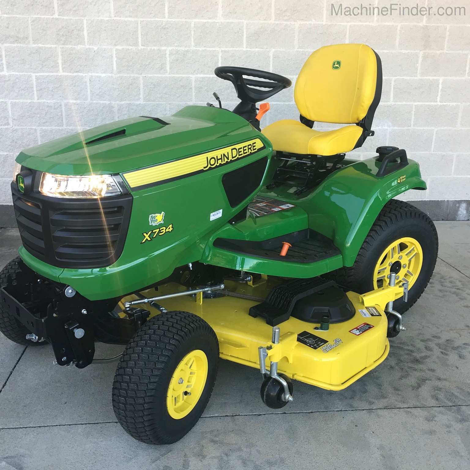 2019 John Deere X734 Image 1