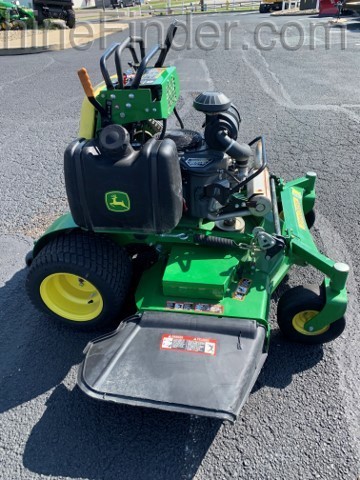 2018 John Deere 652M Image 2