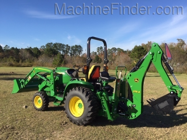 2020 John Deere 3046R Image 2