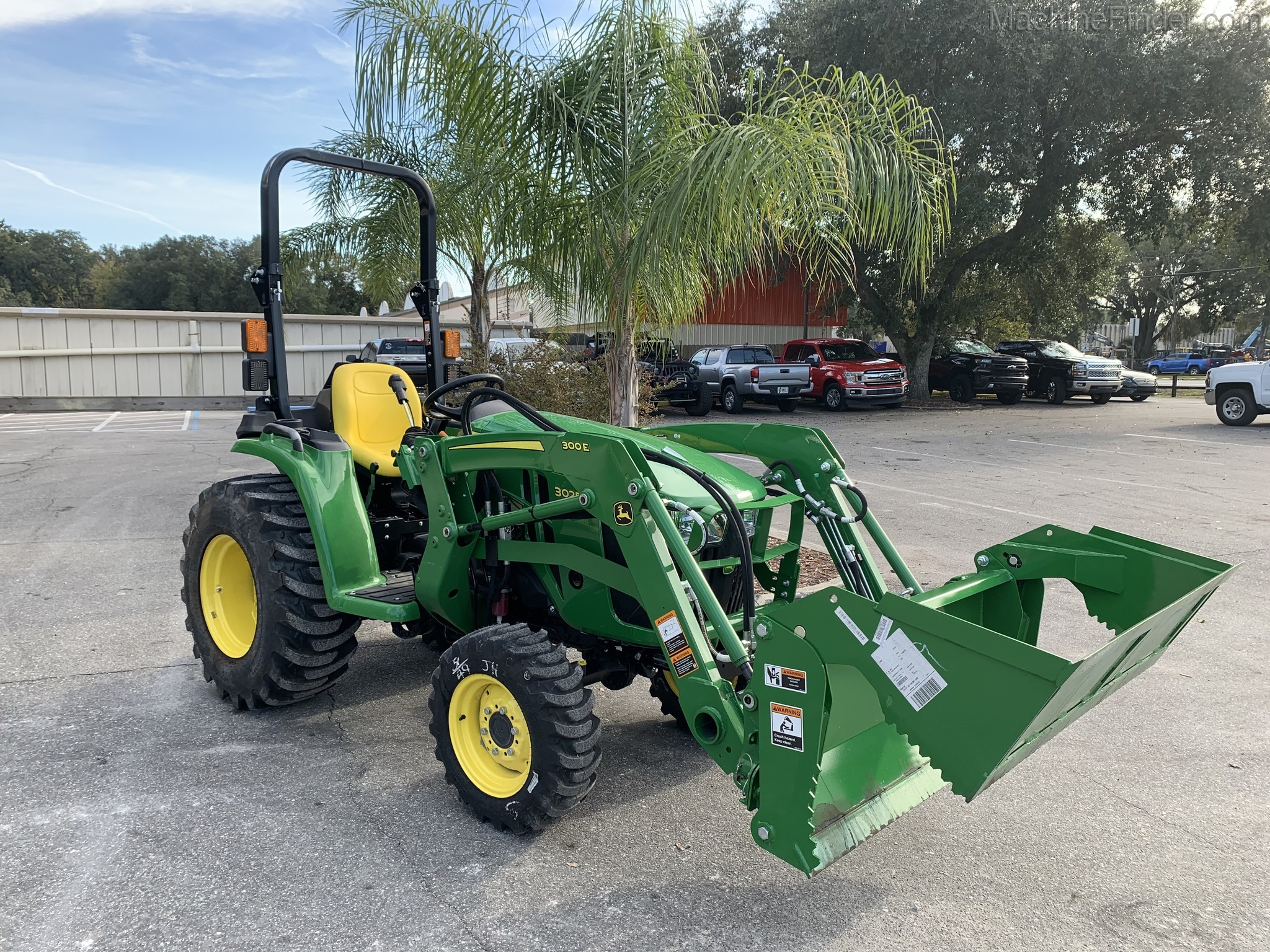 2020 John Deere 3025E Image 3
