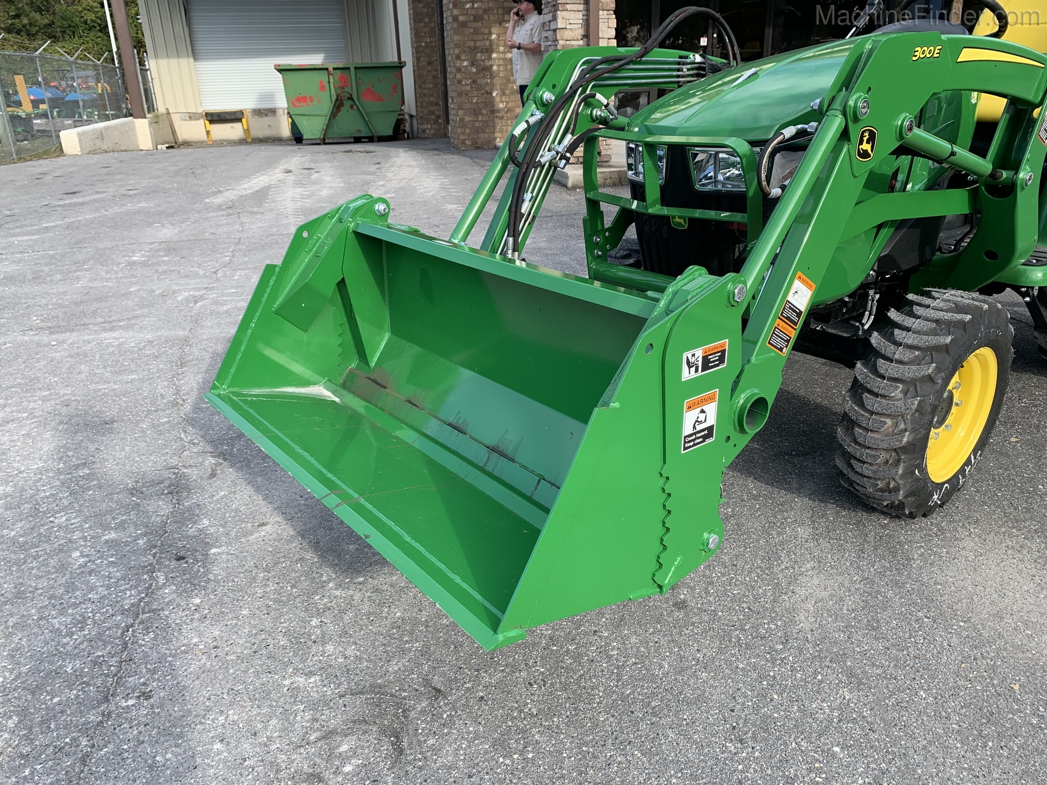 2020 John Deere 3025E Image 8