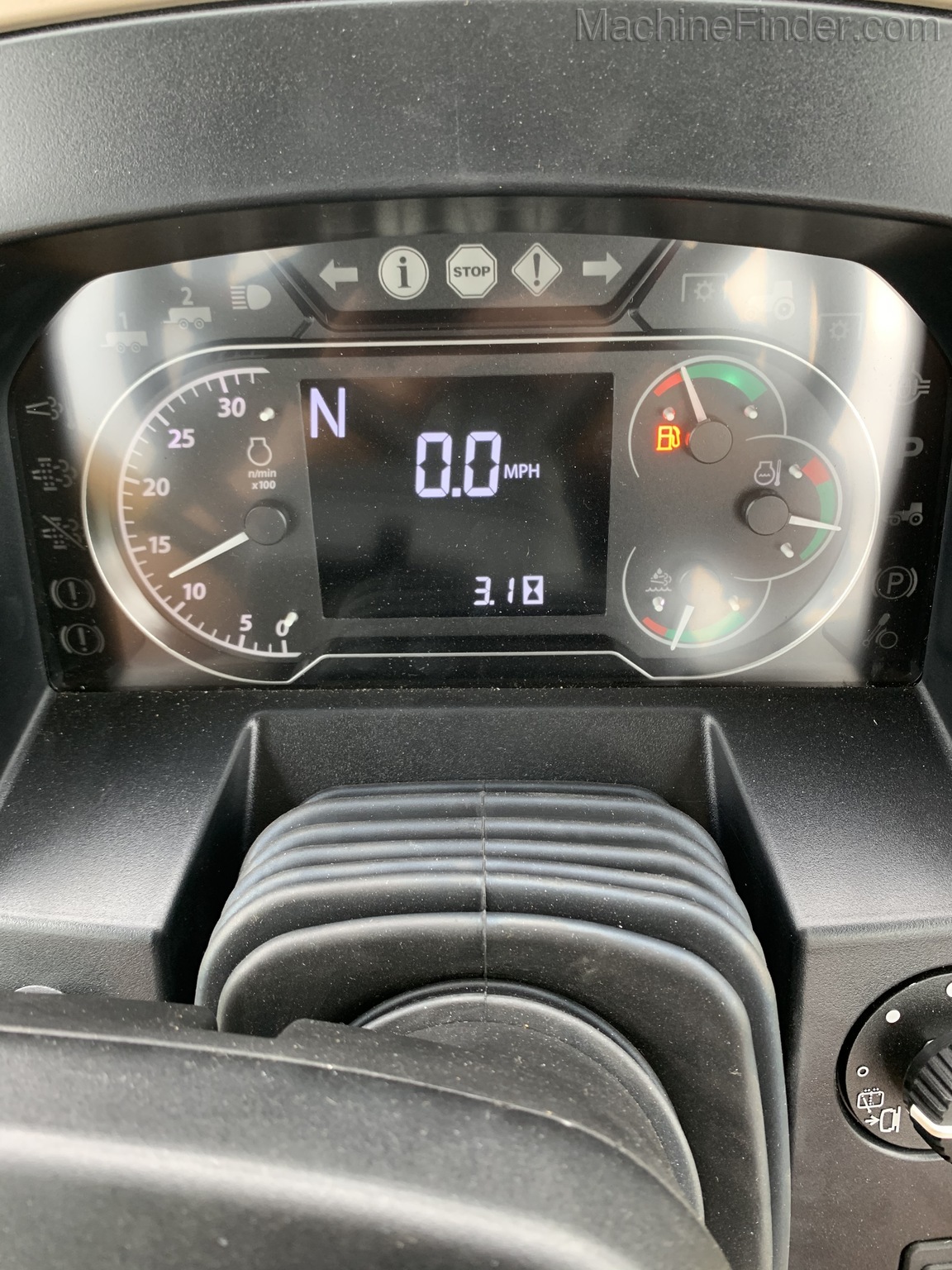 2020 John Deere 6120E Image 12